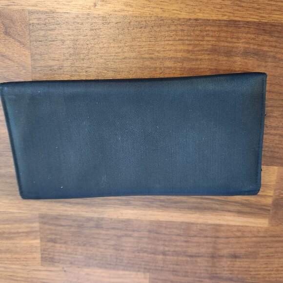Authentic Prada continental wallet crafted in black Tessuto nylon with signature - Picture 6 of 8